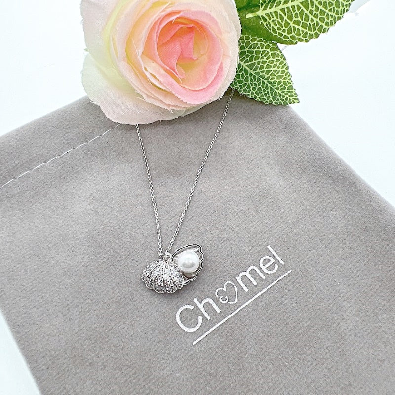 Shell Cubic Zirconia Necklace - CHOMEL
