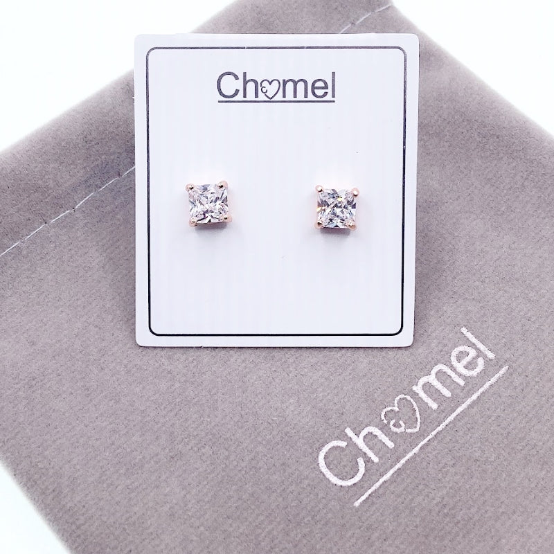 6mm Cubic Zirconia Solitaire Stud Earring.