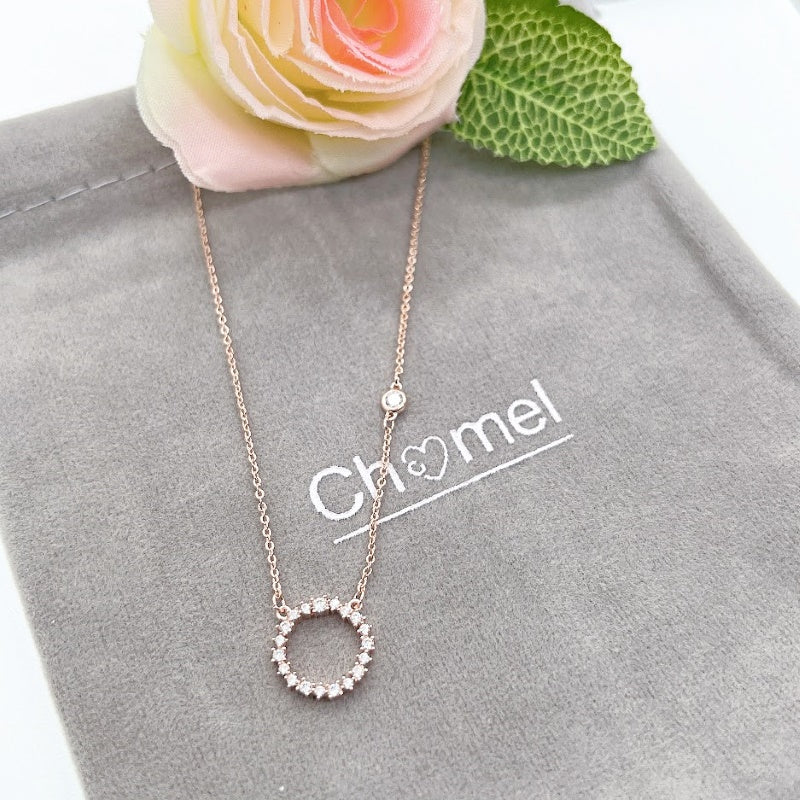 CHOMEL Round Cubic Zirconia Rosegold Necklace