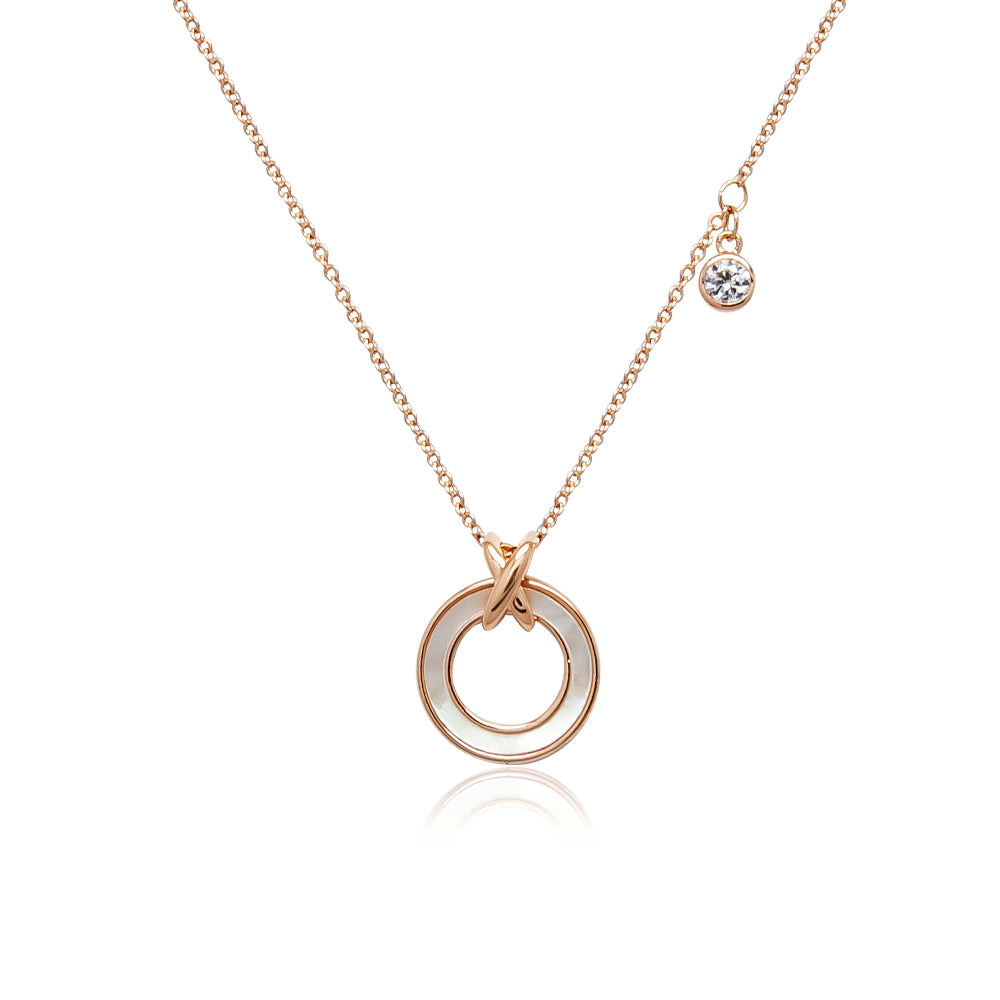CHOMEL Mother of Pearl round rosegold necklace.