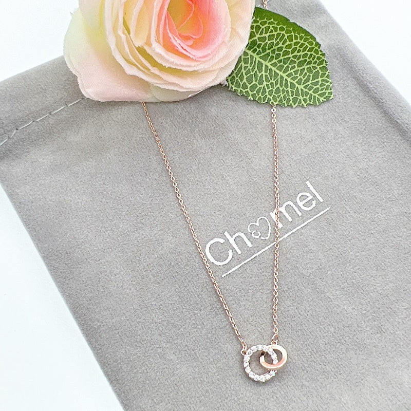 Interlocking Round Cubic Zirconia Necklace - CHOMEL