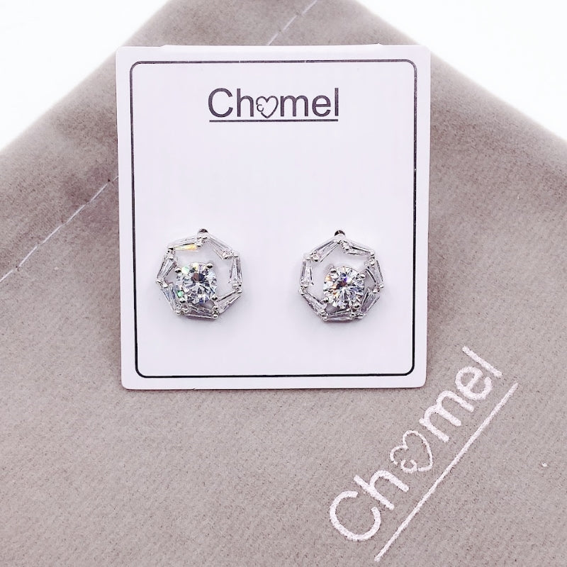 Cubic Zirconia Earring.