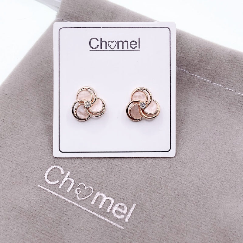 Flower Mother of Pearl Earrings.