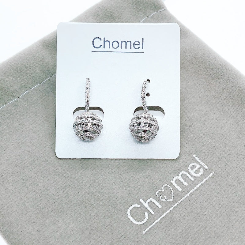 Round Cubic Zirconia Earring.