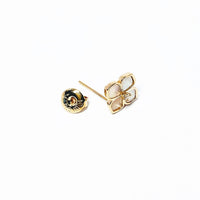 Flower Mother of Pearl Earrings.